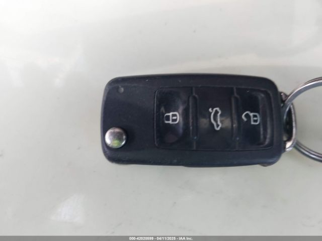 2015 VOLKSWAGEN TIGUAN WVGAV7AX5FW509612 Photo 10