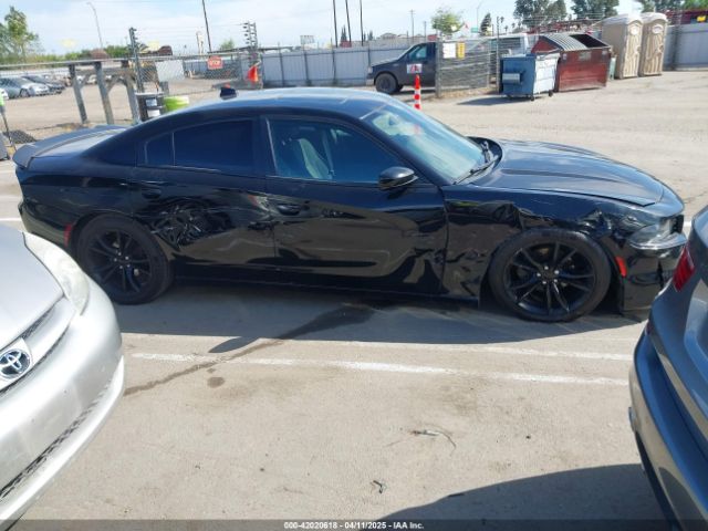 2C3CDXHG6GH146764 Dodge Charger Sxt