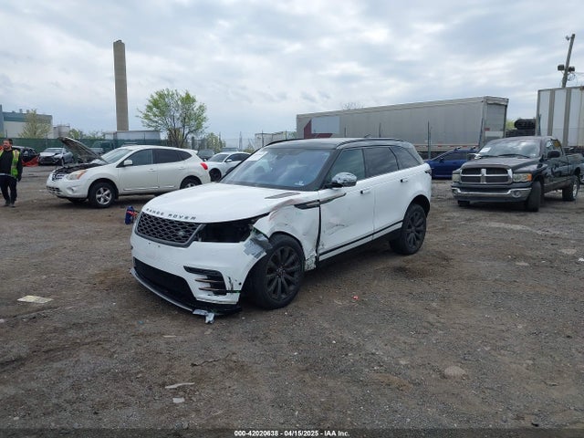 Land Rover aj126 2018 SALYL2RV4JA726467 Image 2