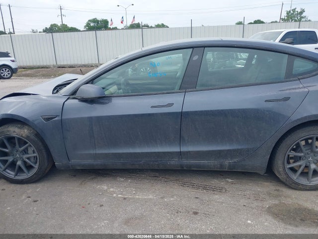 Tesla Model 3 Rear-wheel Drive 2023 5YJ3E1EA5PF552790 Image 13