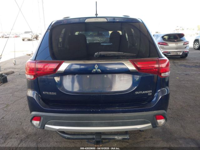 JA4AZ3A3XGZ015495 Mitsubishi Outlander Se