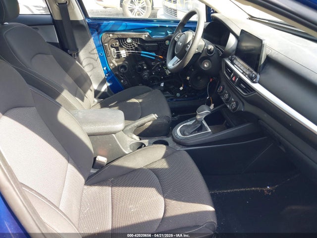 3KPF24AD2PE532414 KIA Forte Lxs