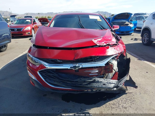 1G1ZG5ST2MF087421 Chevrolet Malibu Fwd Rs
