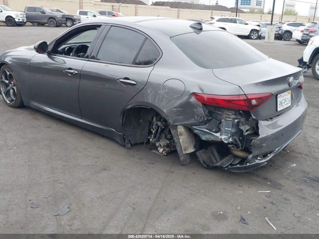 ZARFAMBN6K7607298 Alfa Romeo Giulia Ti Sport Rwd