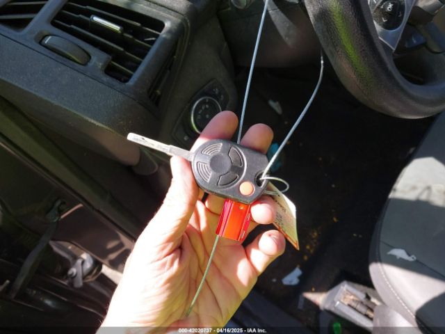 1FMCU9G98FUB04601 Ford ESCAPE SE