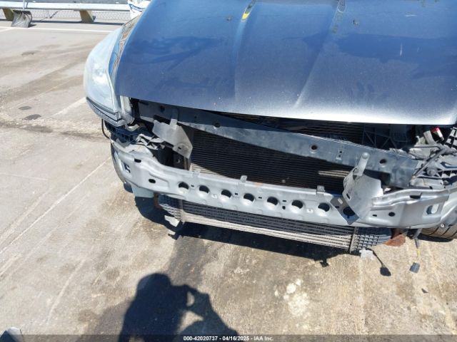 1FMCU9G98FUB04601 Ford ESCAPE SE