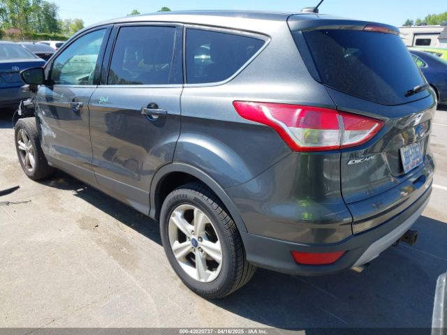1FMCU9G98FUB04601 Ford ESCAPE SE