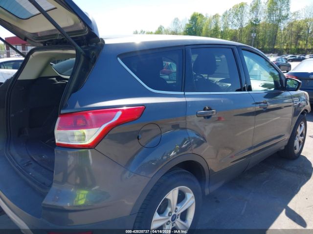 1FMCU9G98FUB04601 Ford ESCAPE SE