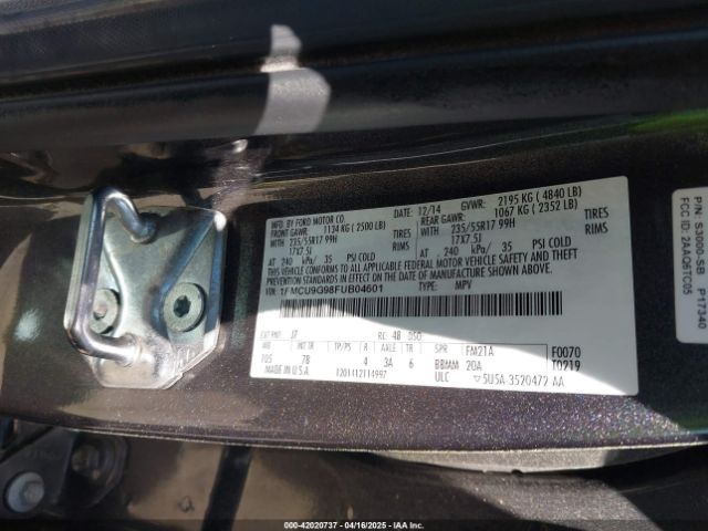 1FMCU9G98FUB04601 Ford ESCAPE SE