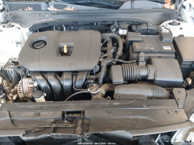 3KPF24AD5ME340898 KIA Forte Lxs