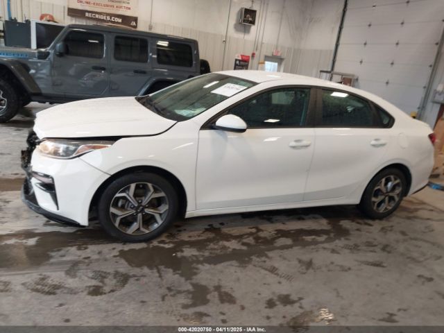 3KPF24AD5ME340898 KIA Forte Lxs