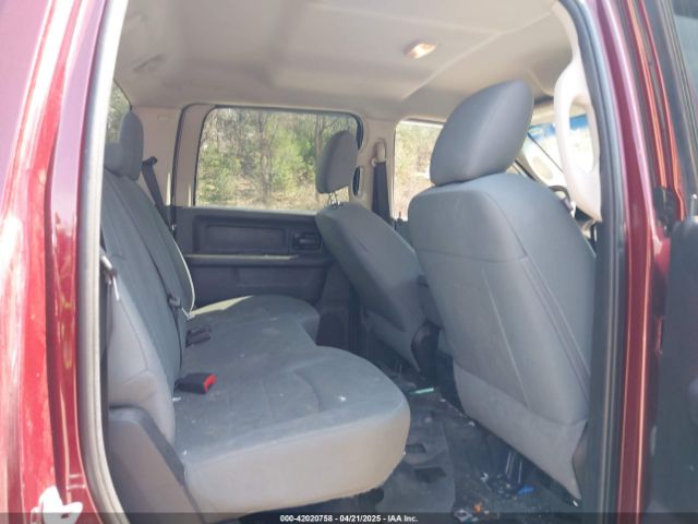 3C6UR5CJ4HG740822 RAM 2500 Tradesman  4x4 6'4 Box