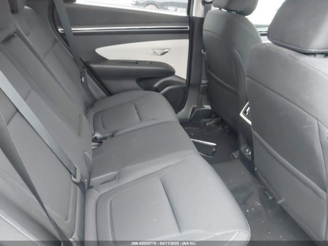 5NMJBCAE5NH118093 Hyundai TUCSON SEL