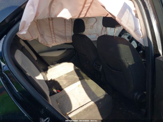 2GNAXJEV9J6261184 Chevrolet EQUINOX LT