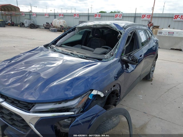 KL77LHE20RC030428 Chevrolet Trax Fwd Lt