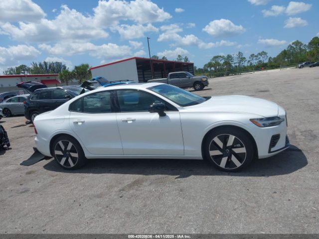 7JRH60FL6RG297087 Volvo S60 Recharge Plug-in Hybrid T8 Plus Dark Theme