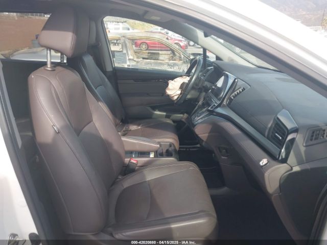 5FNRL6H90JB024046 Honda Odyssey Elite