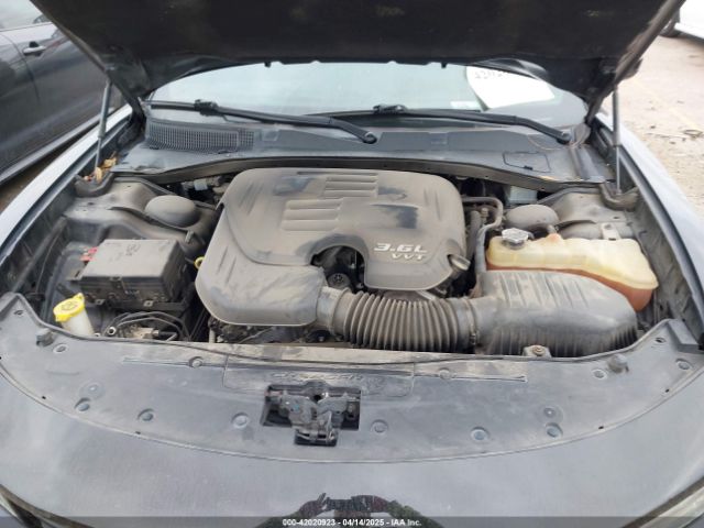 2019 DODGE CHARGER 2C3CDXBG8KH588172 Photo 9