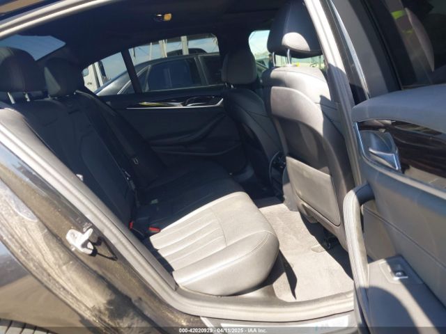 WBA13AG07PCL98367 BMW 530e