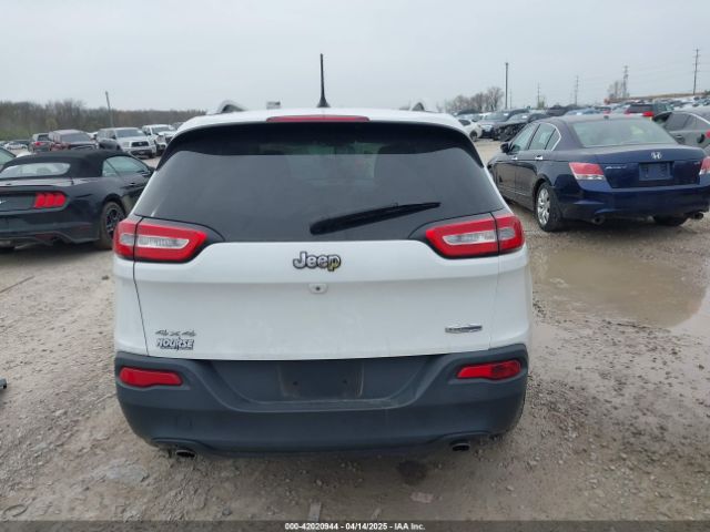 1C4PJMCSXEW150735 Jeep Cherokee Latitude