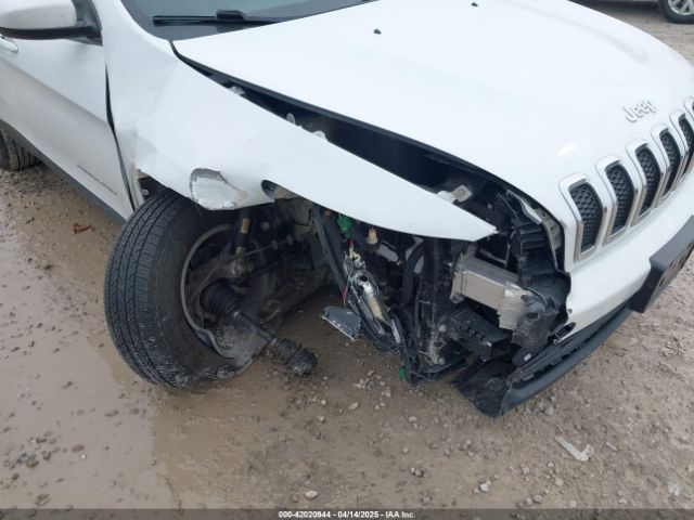 1C4PJMCSXEW150735 Jeep Cherokee Latitude