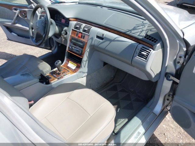 2000 MERCEDES-BENZ E 320 WDBJF65J9YB129649 Photo 4