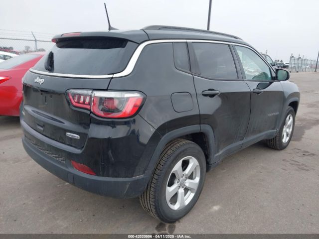 3C4NJDBB9JT202297 Jeep Compass Latitude 4x4