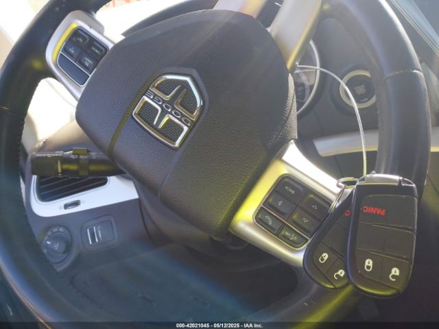 3C4PDCBB9KT863288 Dodge JOURNEY SE