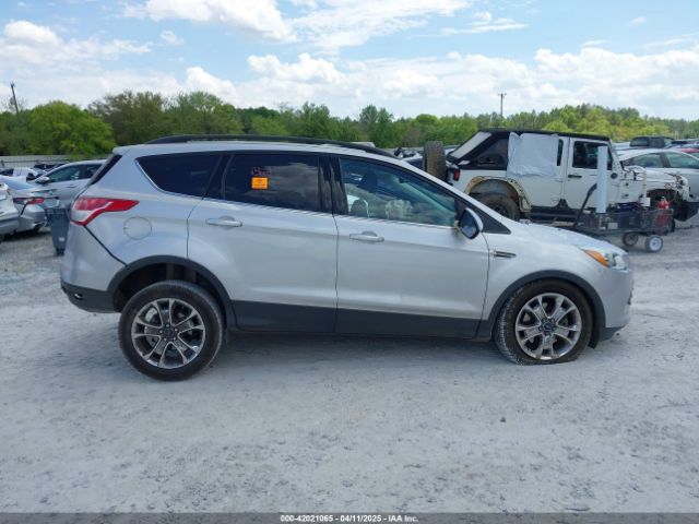 1FMCU9G92GUC28879 Ford ESCAPE SE