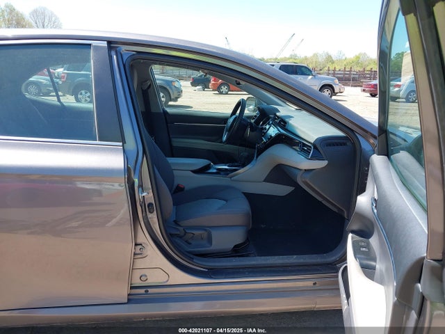 4T1B11HK8KU289721 Toyota CAMRY LE