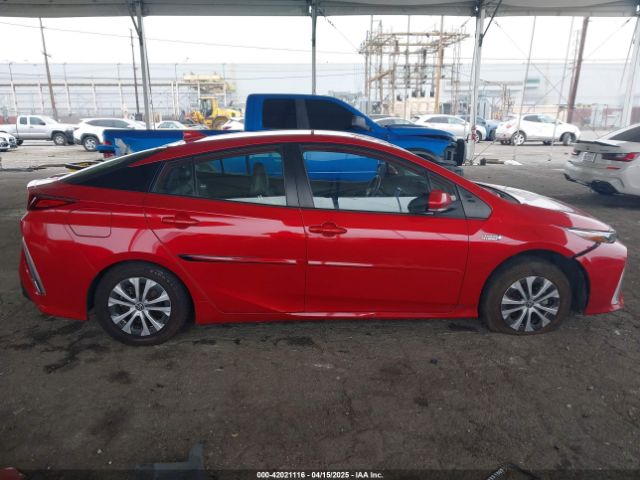 JTDKAMFP6M3189145 Toyota Prius Prime Xle