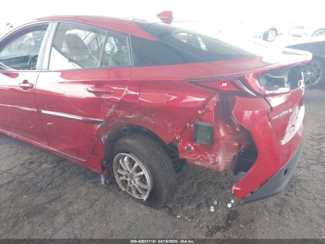 JTDKAMFP6M3189145 Toyota Prius Prime Xle