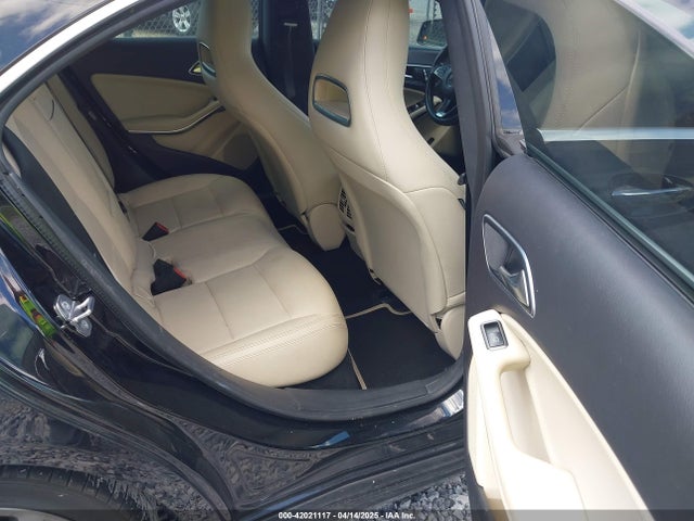 Mercedes-Benz m270 2019 WDDSJ4EB3KN751953 Image 8