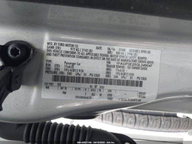 1FADP3E25GL349047 Ford FOCUS S