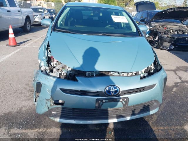 JTDKAMFU8N3188831 Toyota Prius L