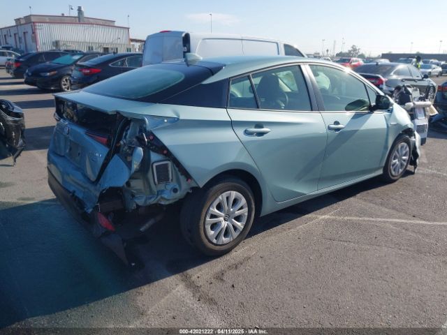 JTDKAMFU8N3188831 Toyota Prius L