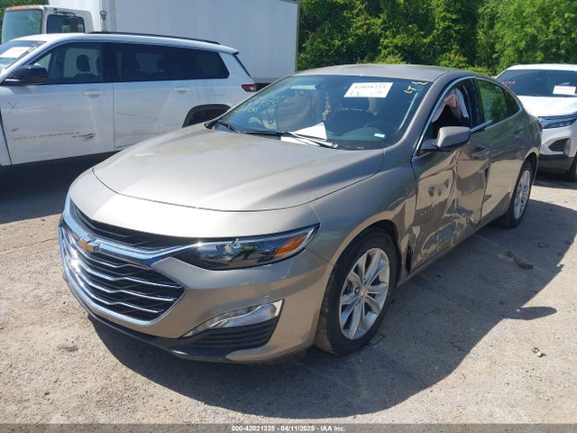 1G1ZD5ST7SF117955 Chevrolet Malibu Fwd 1lt
