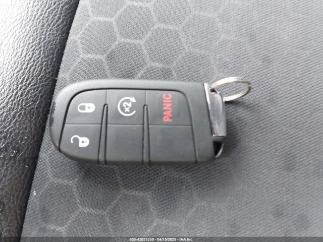 3C4NJDBB6KT682719 Jeep Compass Latitude 4x4