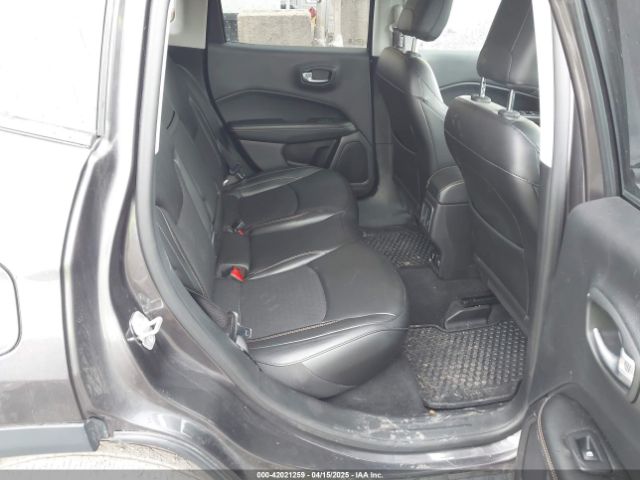 3C4NJDBB6KT682719 Jeep Compass Latitude 4x4