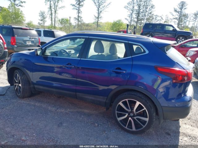 JN1BJ1CR3HW108985 Nissan Rogue Sport Sl