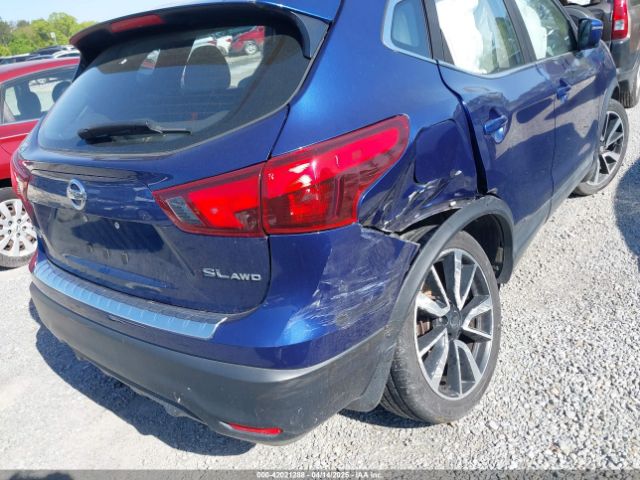 JN1BJ1CR3HW108985 Nissan Rogue Sport Sl