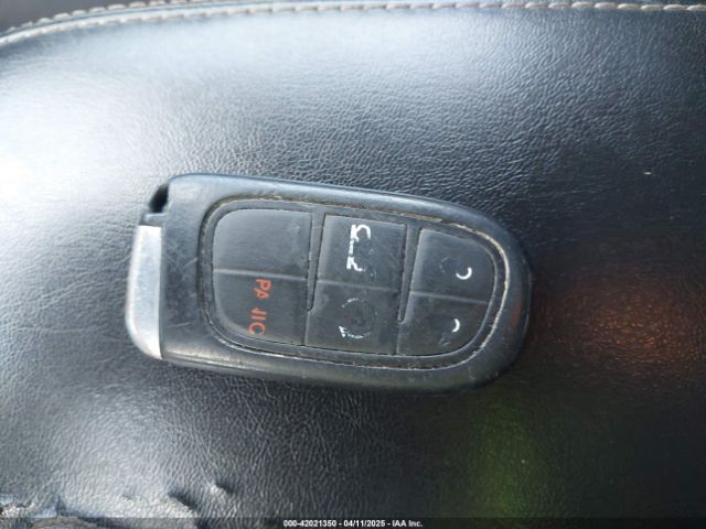 1C4PJMCB5EW146365 Jeep Cherokee Latitude