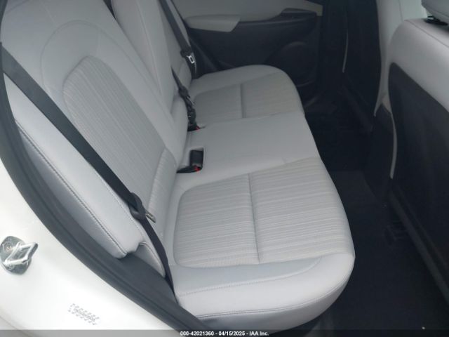 KM8K3CAB2NU858308 Hyundai Kona Sel