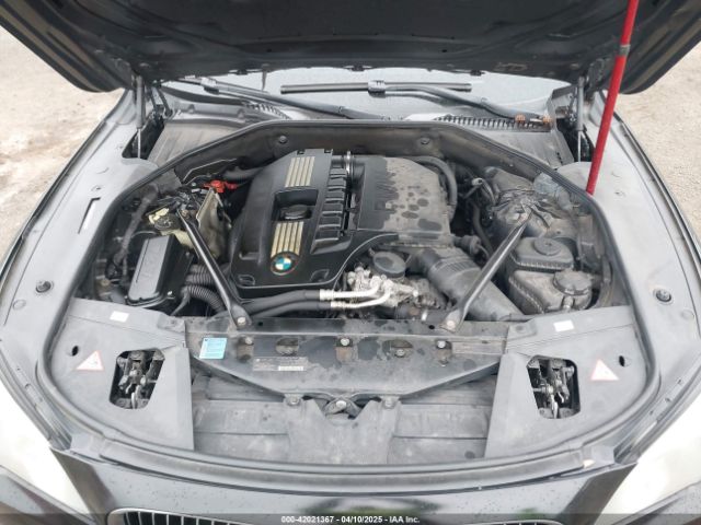 2011 BMW 740I WBAKA4C55BC612584 Photo 9