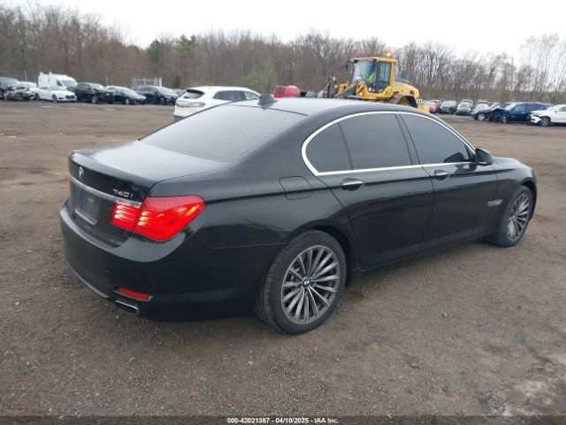 2011 BMW 740I WBAKA4C55BC612584 Photo 3