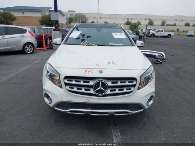 WDCTG4EB7JJ472597 Mercedes-Benz GLA 250