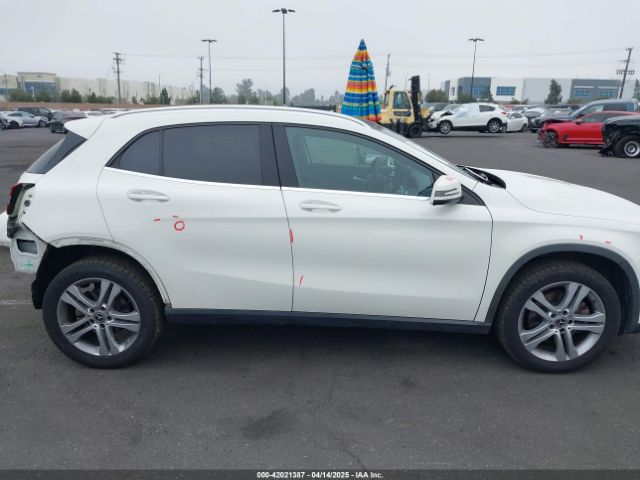 WDCTG4EB7JJ472597 Mercedes-Benz GLA 250