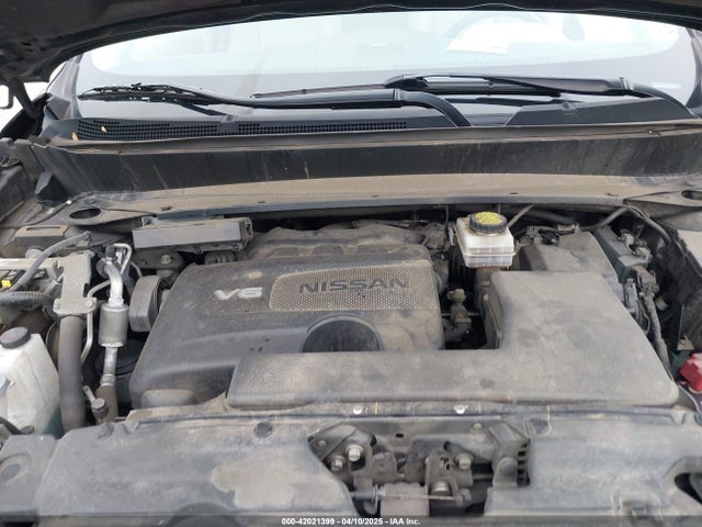 5N1DR2MM2JC651738 Nissan Pathfinder Sl