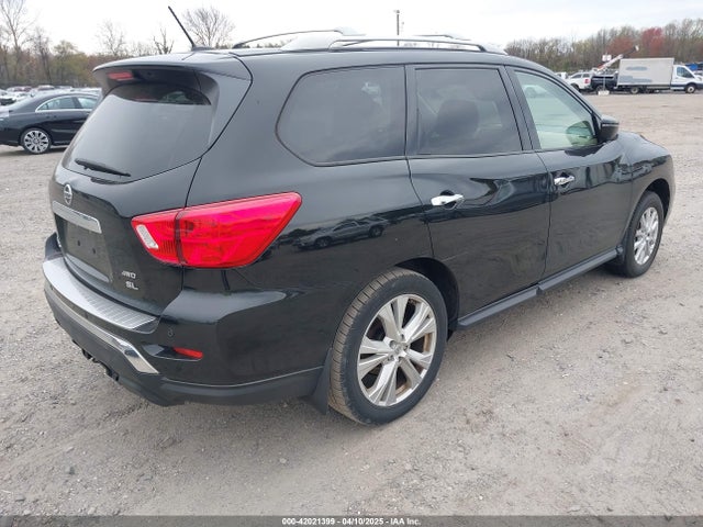 5N1DR2MM2JC651738 Nissan Pathfinder Sl