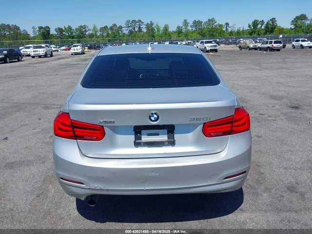 BMW 320i Xdrive 2016 WBA8E5G57GNT41733 Image 17